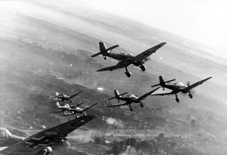 World War II Nazi flugzeuge Stuka dive bombers.jpg